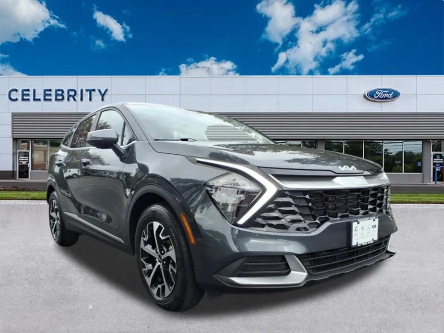 2023 Kia Sportage EX photo 1