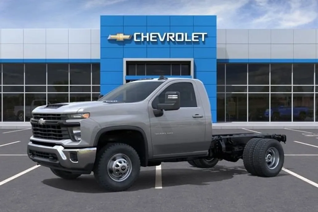 2025 Chevrolet Silverado 3500HD Work Truck photo 1