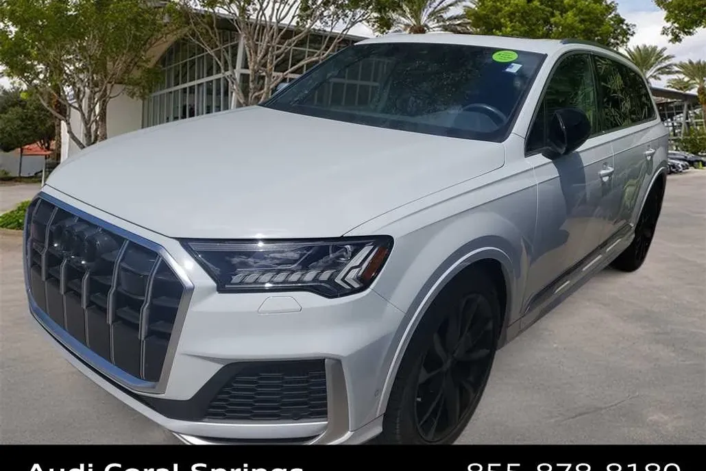 2023 Audi SQ7 Premium Plus photo 1