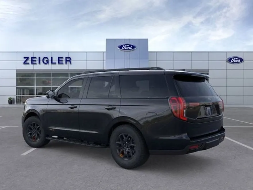 2025 Ford Expedition photo 1