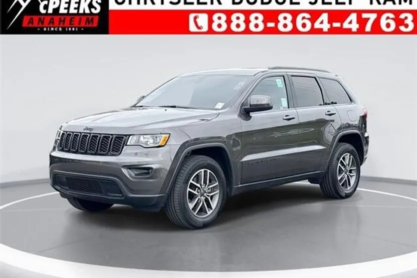 2020 Jeep Grand Cherokee Laredo E photo 1