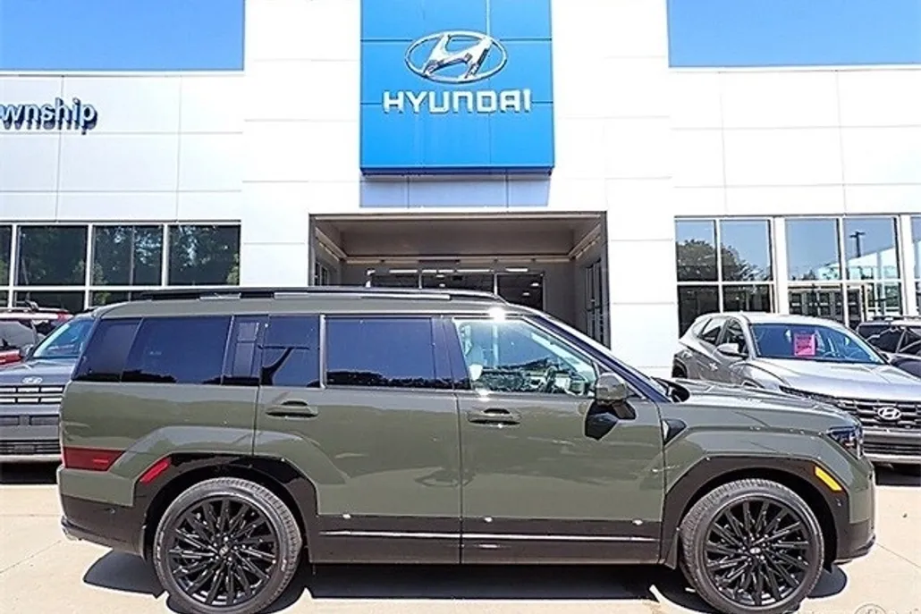 2025 Hyundai Santa Fe Calligraphy photo 1