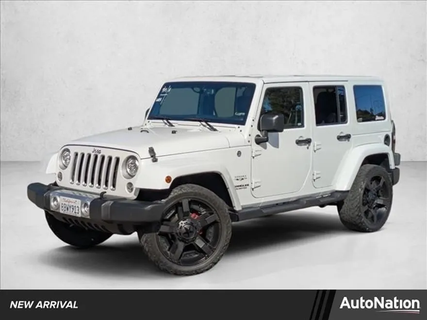 2017 Jeep Wrangler Unlimited Sahara photo 1