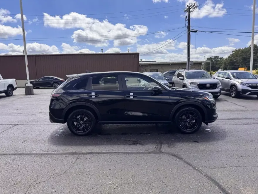 2026 Honda HR-V Sport photo 1