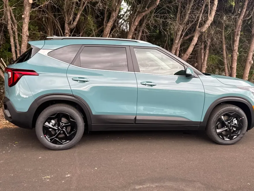2026 Kia Seltos EX photo 1
