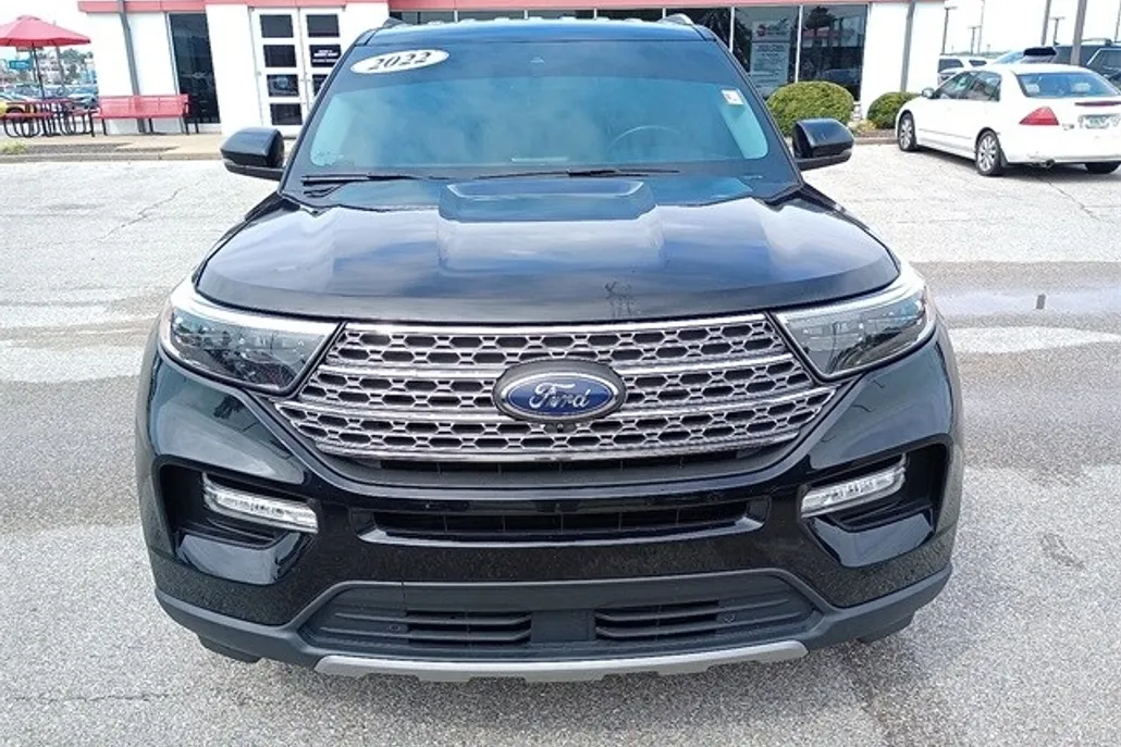 2022 Ford Explorer Limited photo 1