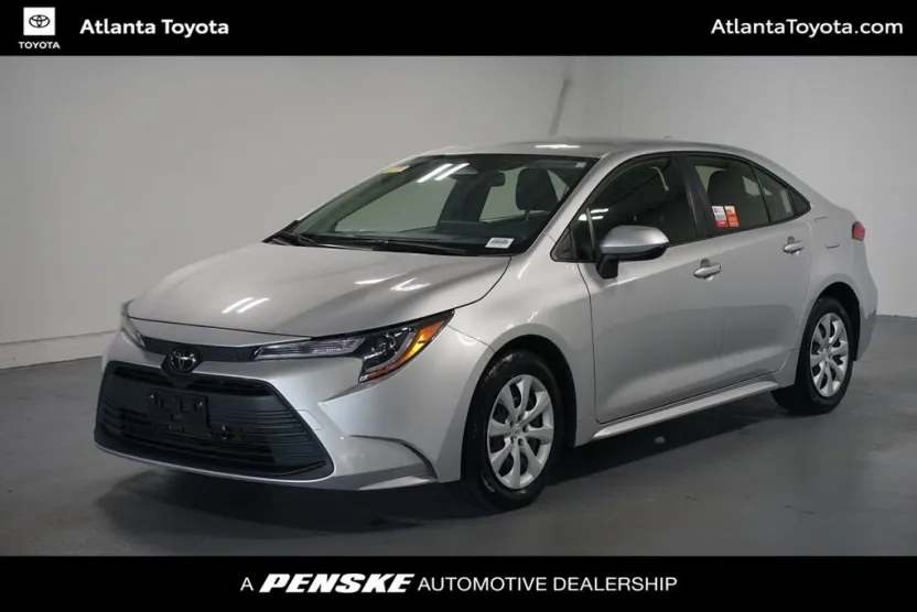 2023 Toyota Corolla LE photo 1