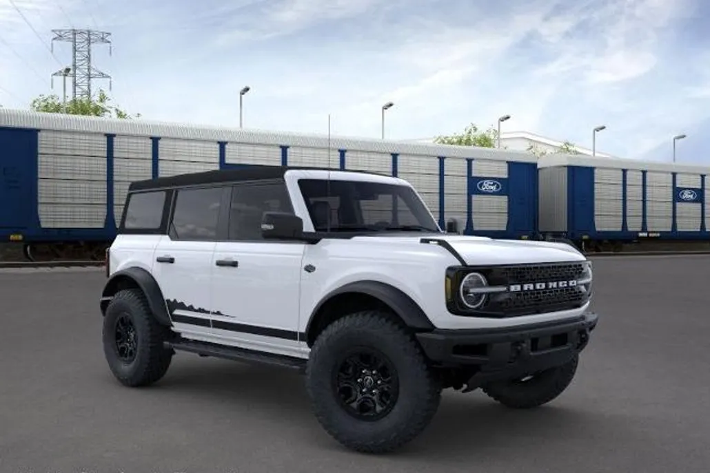2024 Ford Bronco Wildtrak photo 1