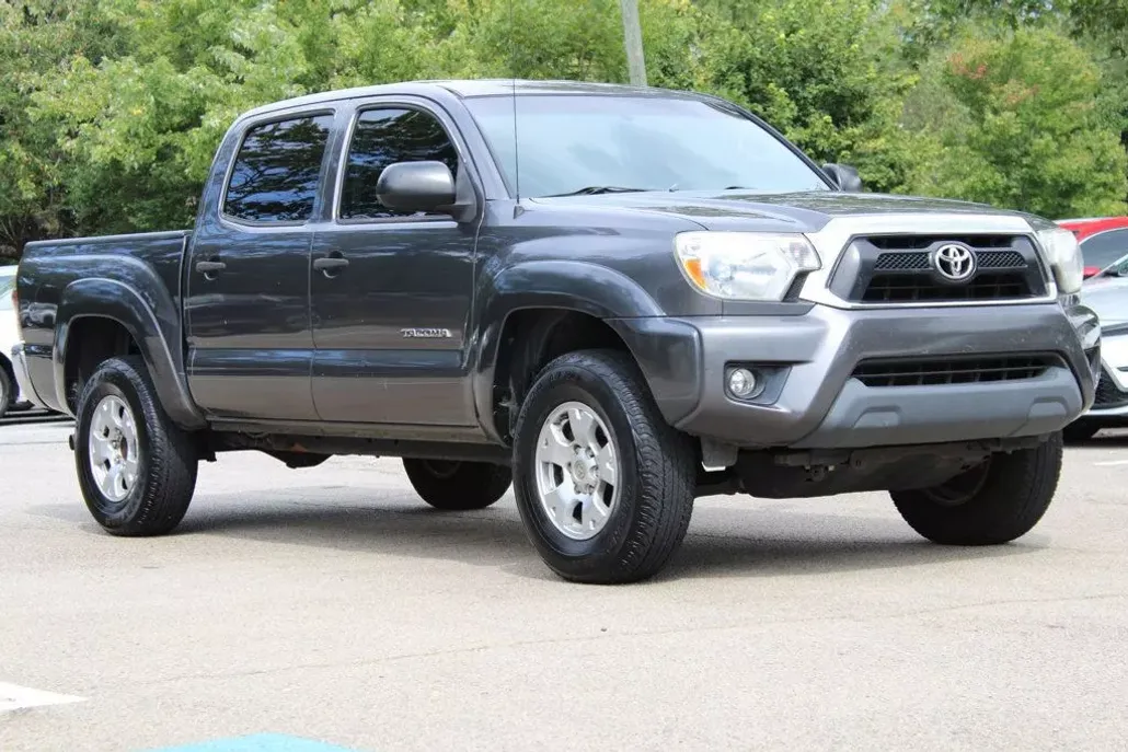 2015 Toyota Tacoma Double Cab PreRunner photo 1