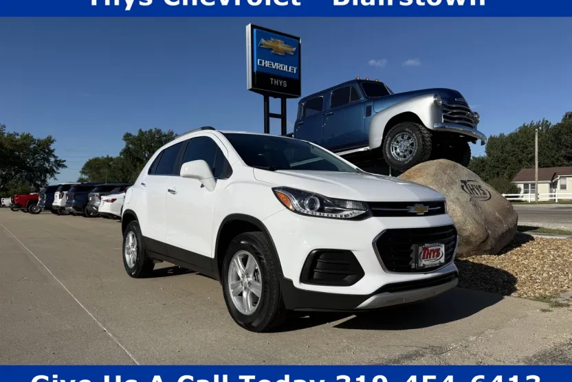 2020 Chevrolet Trax LT photo 1