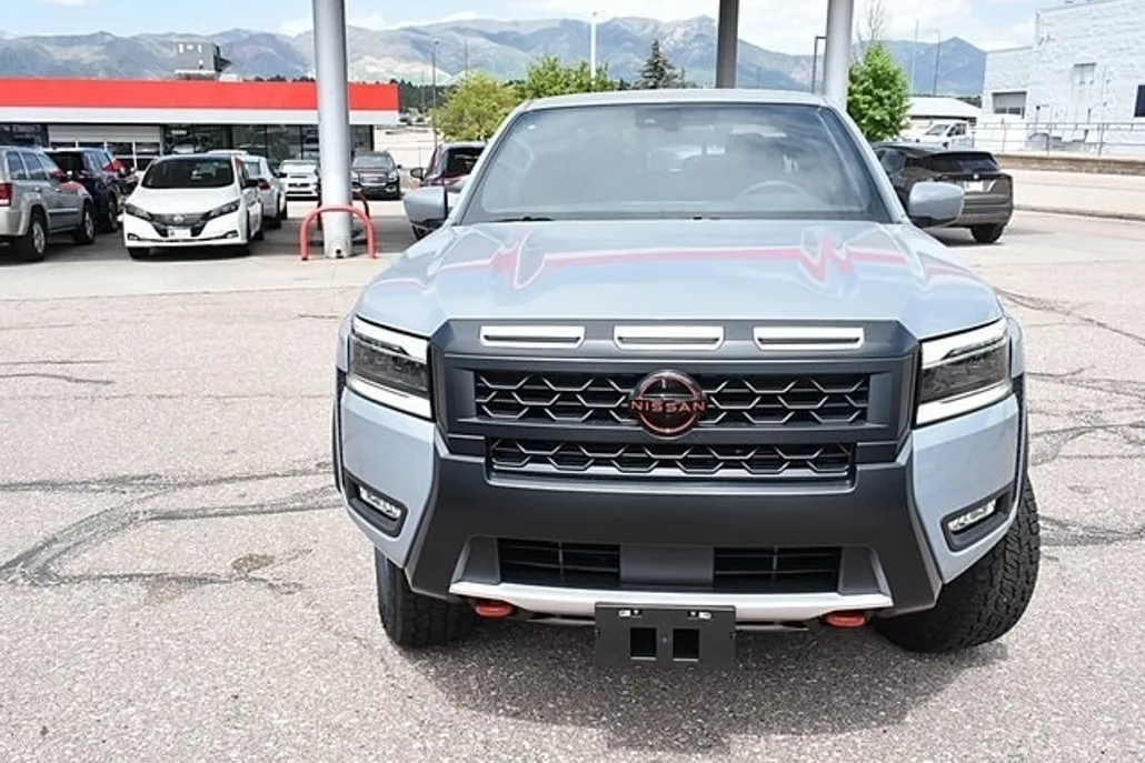 2025 Nissan Frontier PRO-4X photo 1