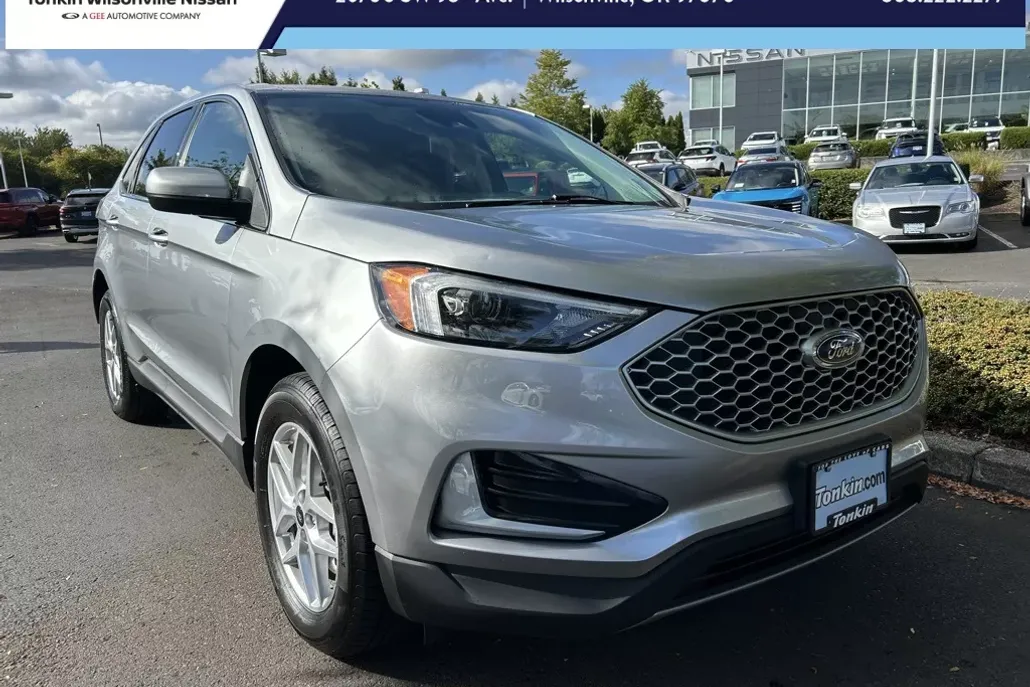 2023 Ford Edge SEL photo 1