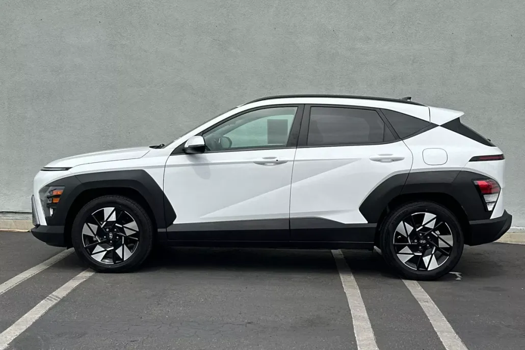 2024 Hyundai Kona SEL photo 1