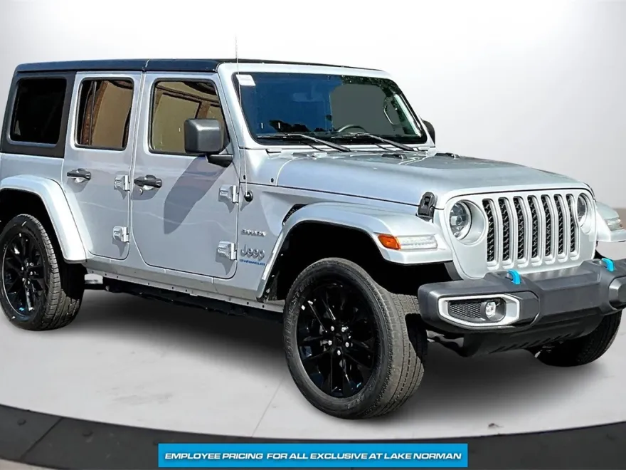 2023 Jeep Wrangler Sahara 4xe photo 1