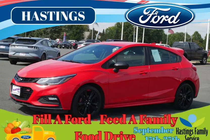2018 Chevrolet Cruze LT photo 1