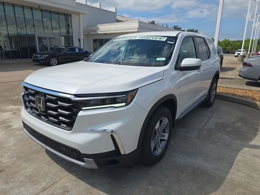 2025 Honda Pilot EX-L photo 1