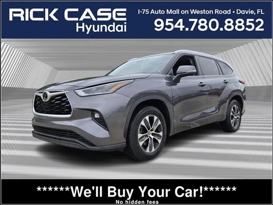2021 Toyota Highlander XLE photo 1
