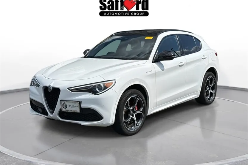 2022 Alfa Romeo Stelvio Ti Sport photo 1