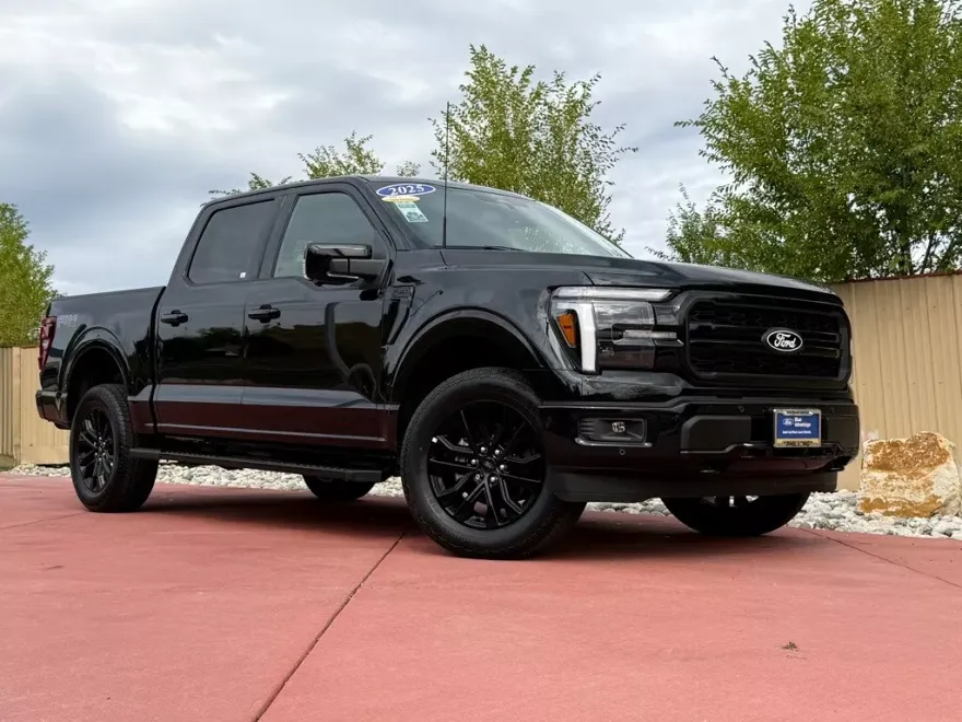 2025 Ford F-150 Lariat photo 1