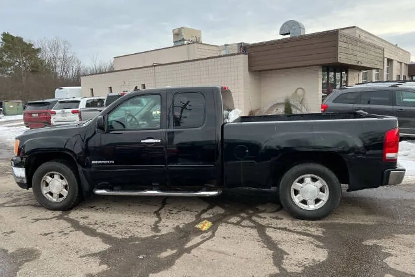 2010 Gmc Sierra 1500 SLT photo 1
