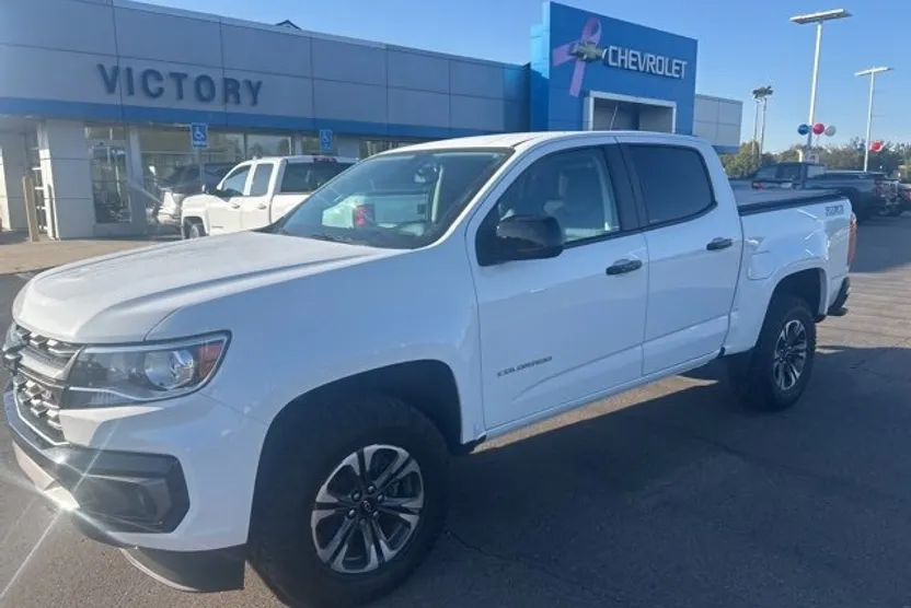 2022 Chevrolet Colorado Z71 photo 1