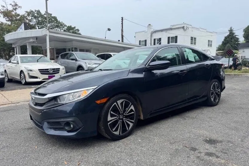 2017 Honda Civic EX-T photo 1