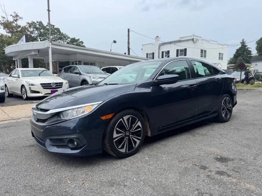 2017 Honda Civic EX-T photo 1