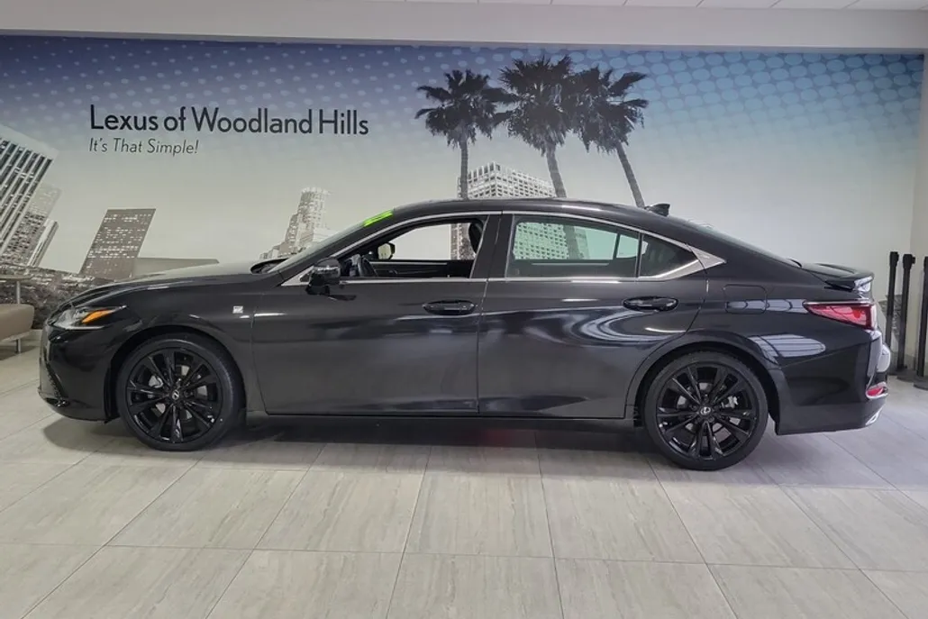 2022 Lexus ES 350 F SPORT photo 1