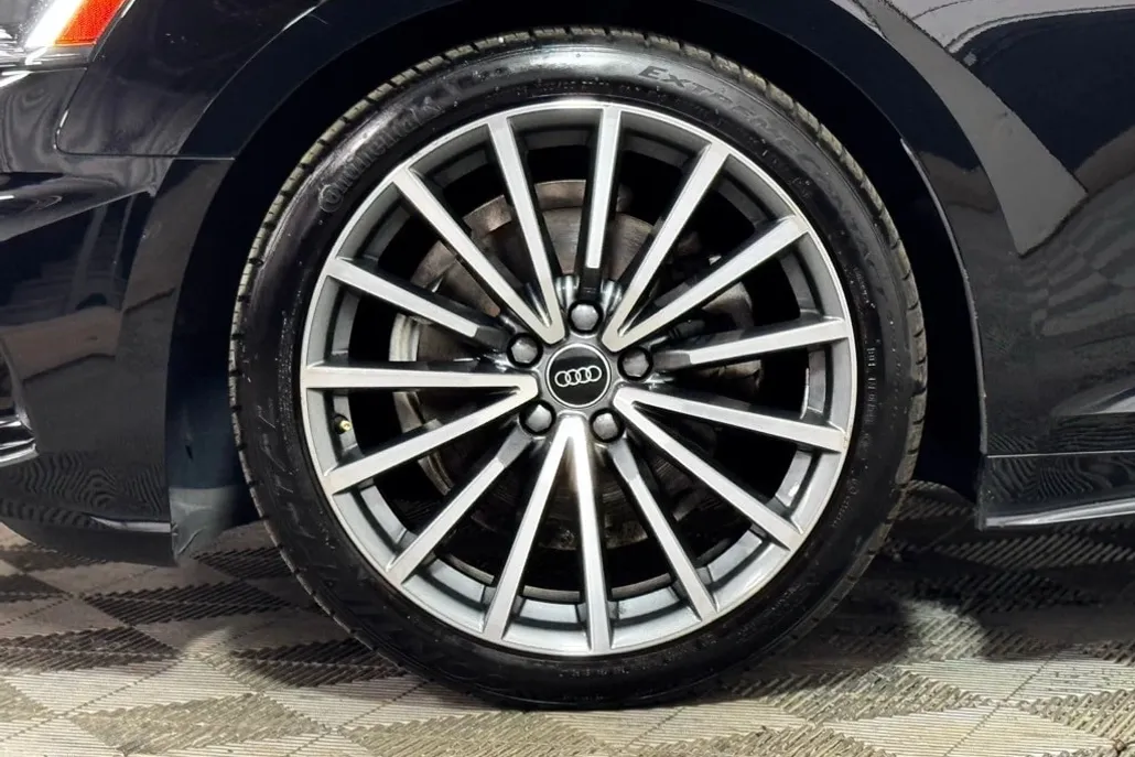 2022 Audi A5 Quattro Premium Plus photo 1