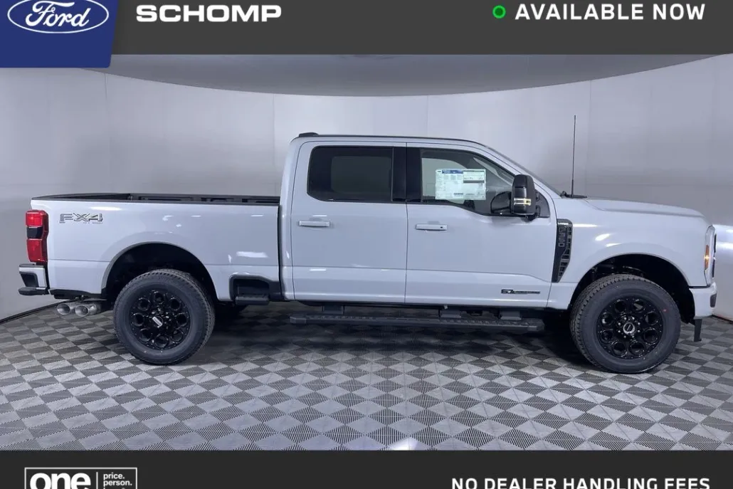 2025 Ford F-350 Lariat photo 1