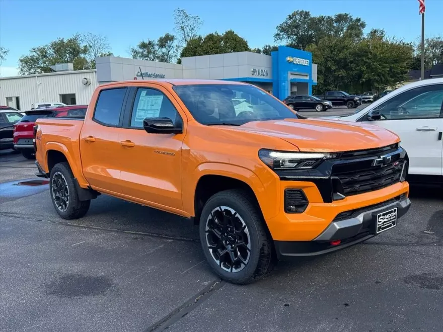 2026 Chevrolet Colorado Z71 photo 1