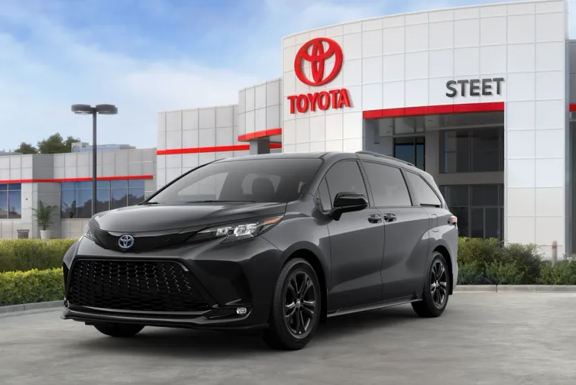 2025 Toyota Sienna XSE photo 1