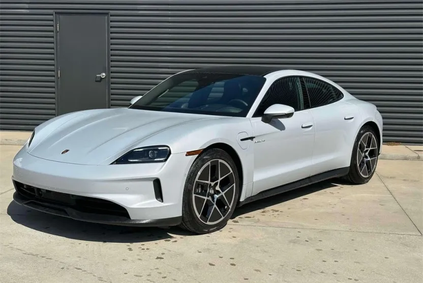 2025 Porsche Taycan Base photo 1
