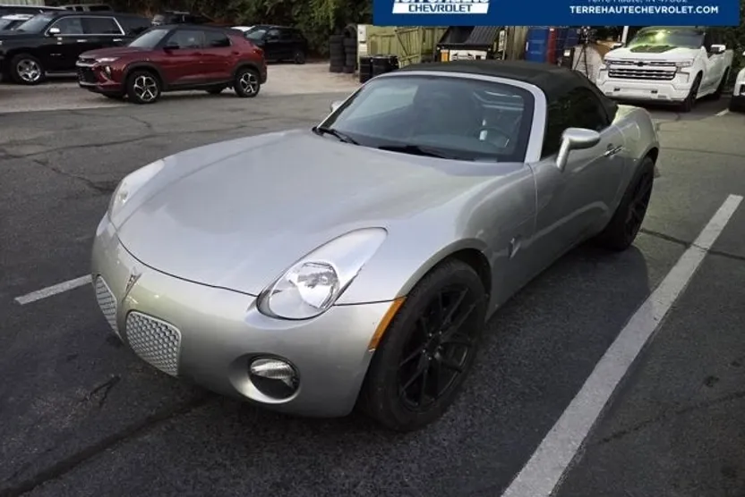 2006 Pontiac Solstice Base Convertible photo 1