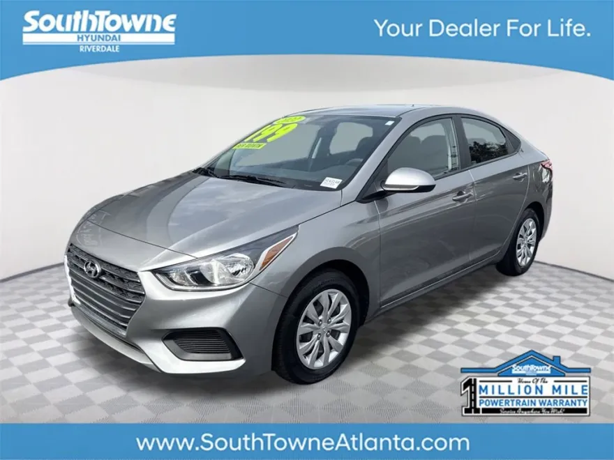 2022 Hyundai Accent SE photo 1