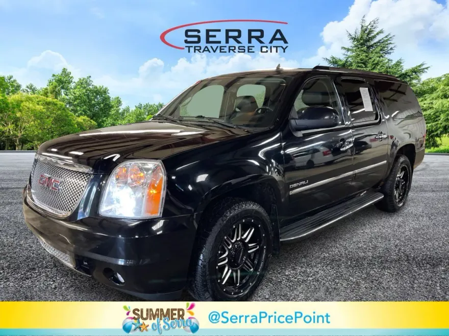2011 Gmc Yukon XL Denali photo 1