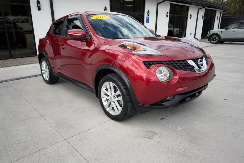 2015 Nissan Juke SL photo 1