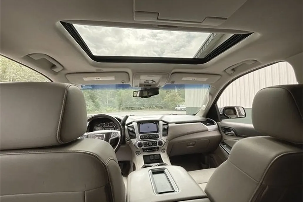 2019 Gmc Yukon XL SLT photo 1