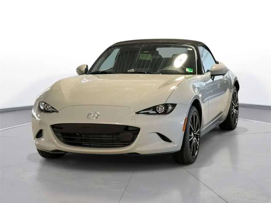 2025 Mazda MX-5 Miata Miata Grand Touring photo 1