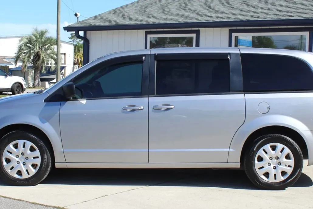 2018 Dodge Grand Caravan SE photo 1