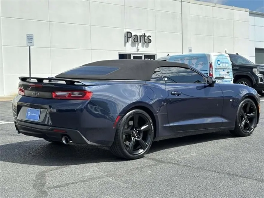 2016 Chevrolet Camaro SS photo 2