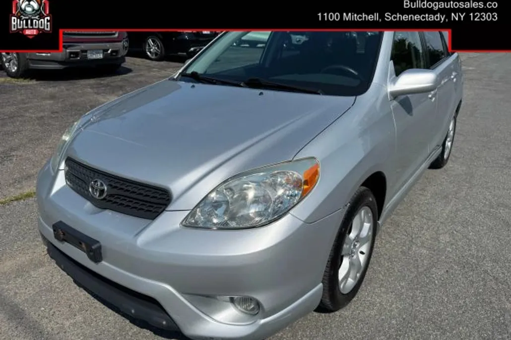 2006 Toyota Corolla Matrix L photo 1