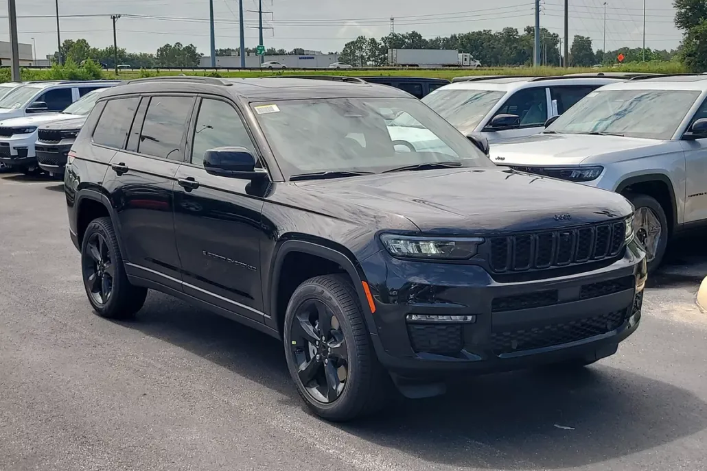 2025 Jeep Grand Cherokee Limited photo 1