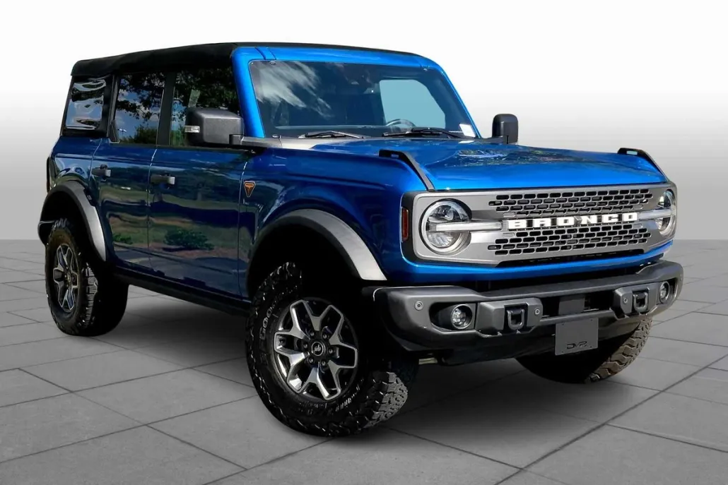 2023 Ford Bronco Badlands photo 1