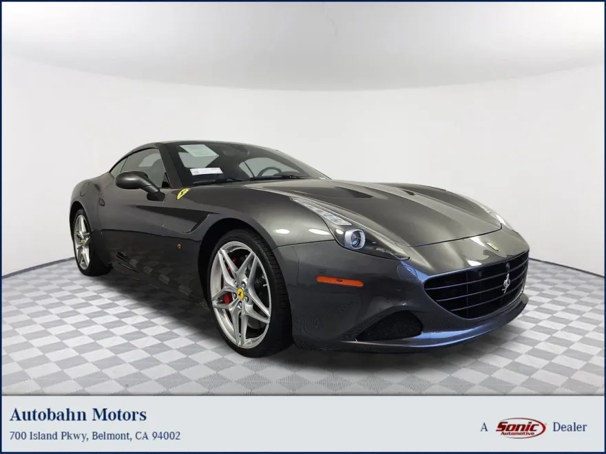 2015 Ferrari California T photo 1
