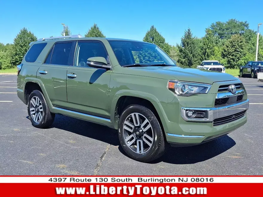 2022 Toyota 4Runner Limited photo 1