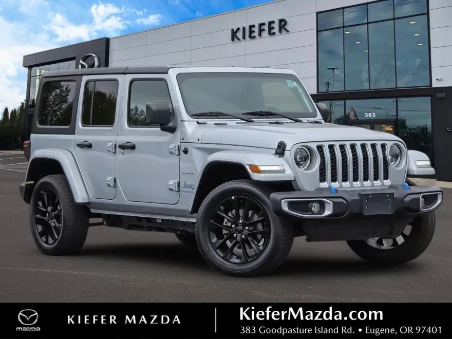2023 Jeep Wrangler Sahara 4xe photo 1
