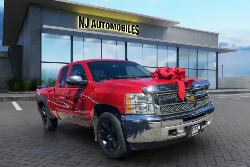 2012 Chevrolet Silverado 1500 LT photo 1