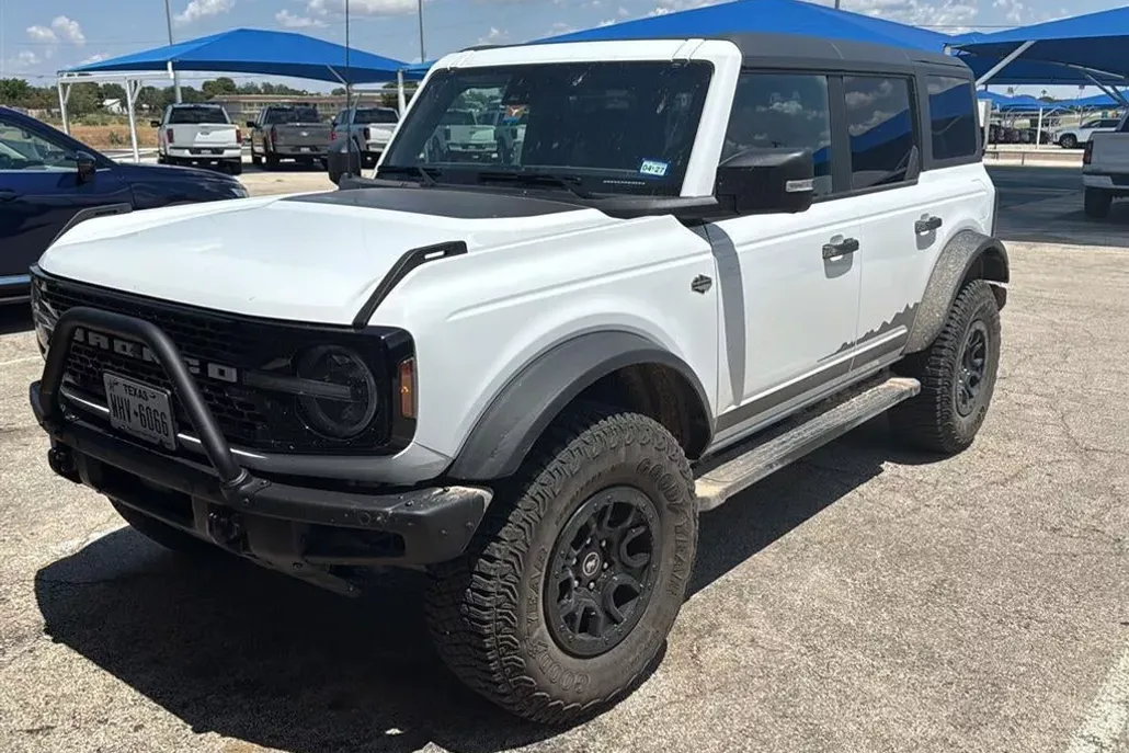 2024 Ford Bronco Wildtrak photo 1