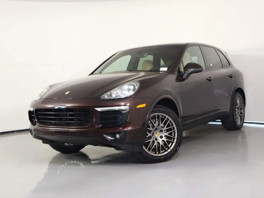 2017 Porsche Cayenne Platinum Edition photo 1